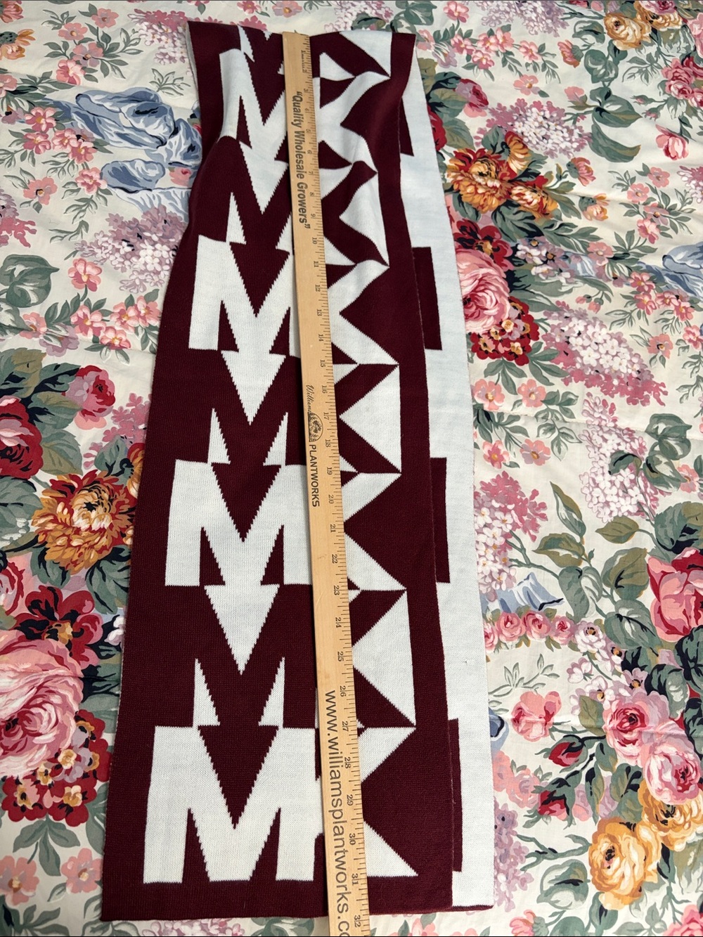 Michael Kors scarf - Picture 4 of 5
